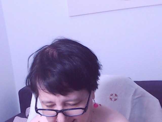 ChristaRose live cam preview