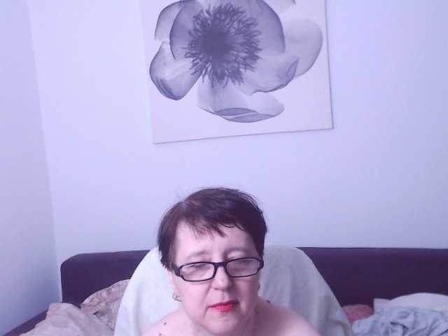 le modèle ChristaRose est en webcam porno dans un show sur le site bongacams, il possède les tags suivants: White/Caucasian,Brunette,Hairy