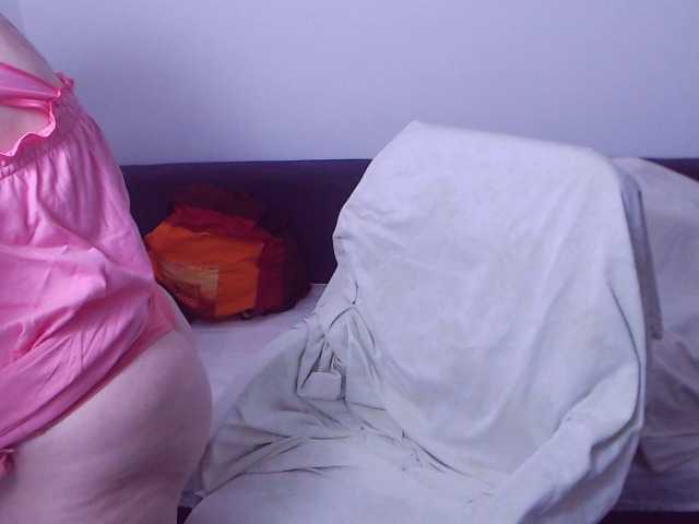 ChristaRose live cam on BongaCams