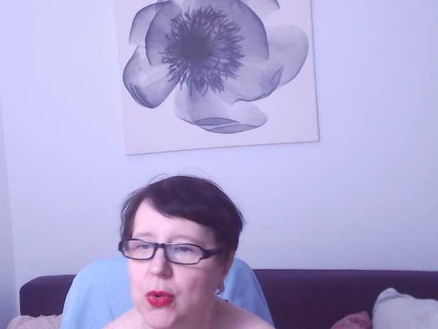 ChristaRose's BongaCams show and profile