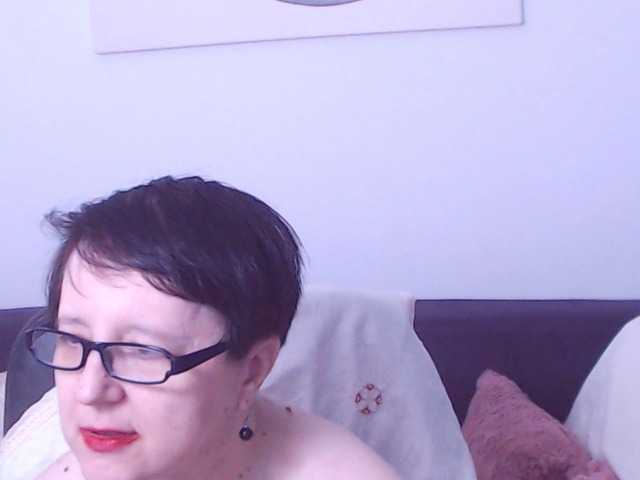 ChristaRose live cam on BongaCams