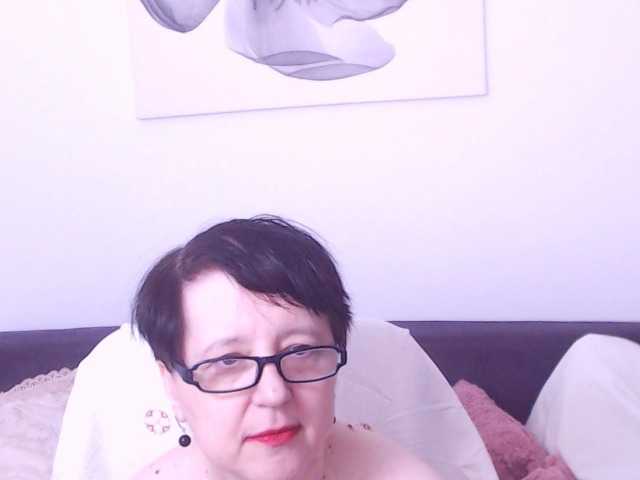 ChristaRose live cam on BongaCams