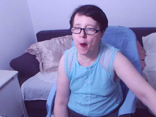 ChristaRose live cam preview