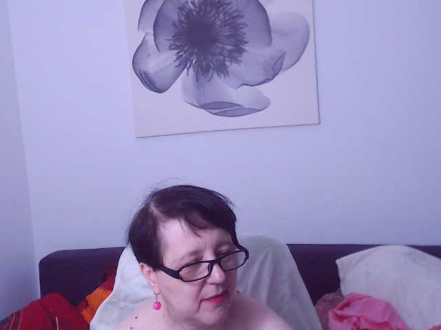ChristaRose live cam on BongaCams