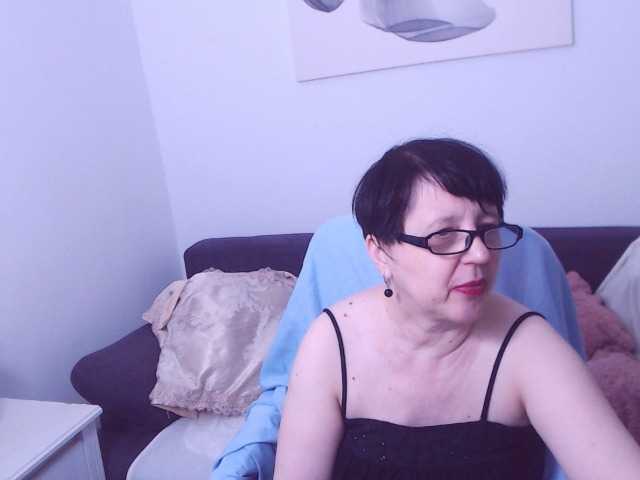 ChristaRose live cam on BongaCams