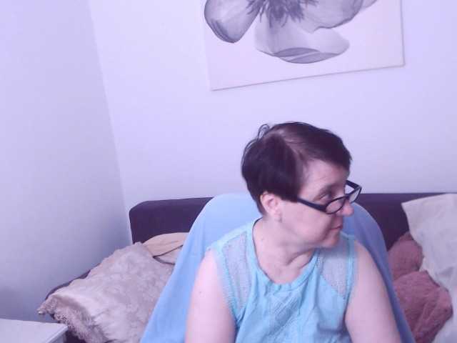 ChristaRose live cam preview
