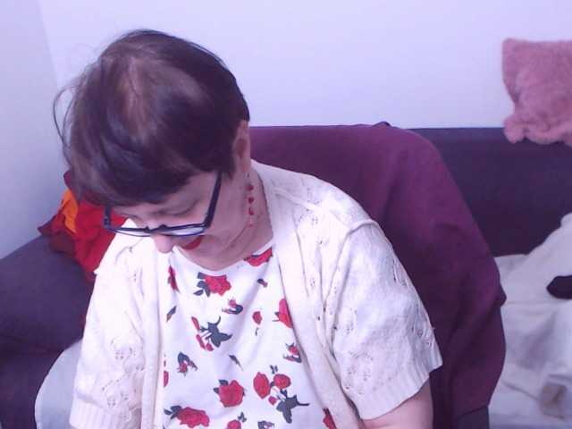 ChristaRose's BongaCams show and profile