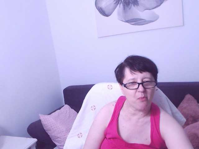 ChristaRose live cam on BongaCams
