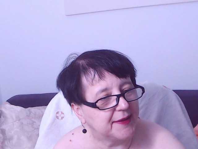 ChristaRose live cam preview