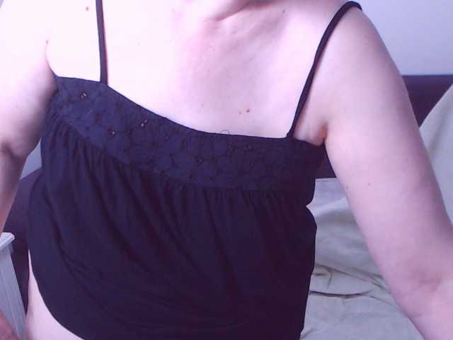 ChristaRose live cam on BongaCams