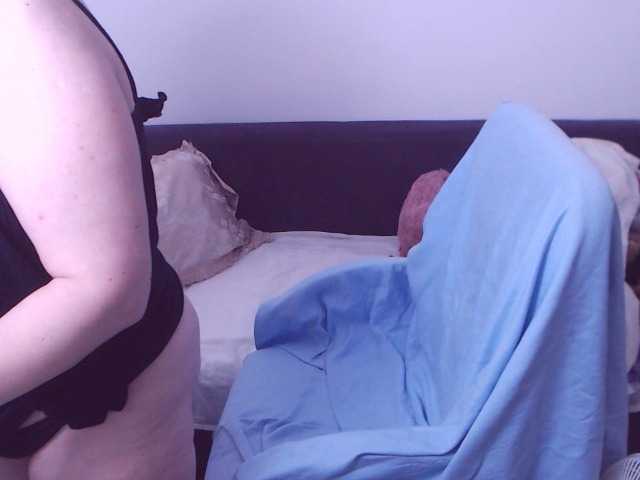 ChristaRose live cam