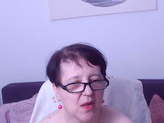 ChristaRose live cam on BongaCams