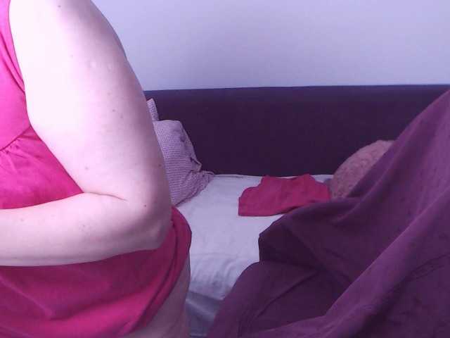 ChristaRose live cam preview
