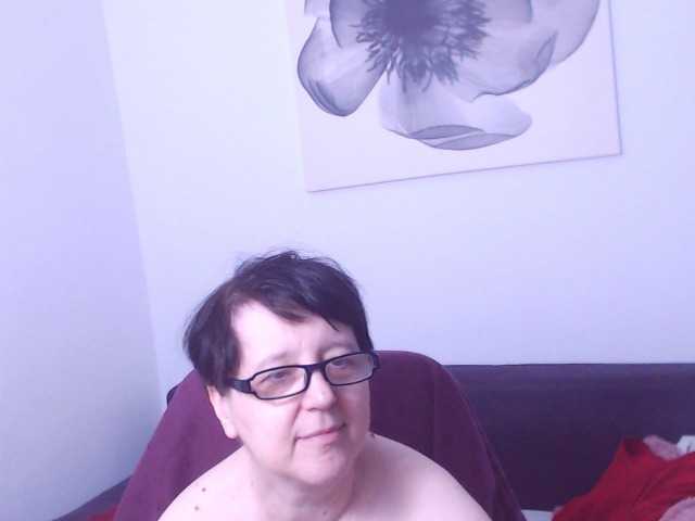 ChristaRose live cam on BongaCams