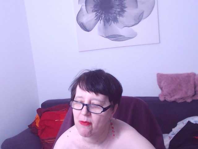 ChristaRose's BongaCams show and profile