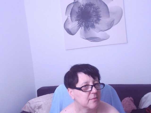 ChristaRose live cam