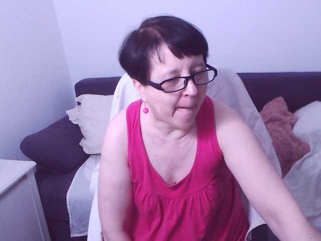 le modèle ChristaRose est en webcam porno dans un show sur le site bongacams, il possède les tags suivants: White/Caucasian,Brunette,Hairy