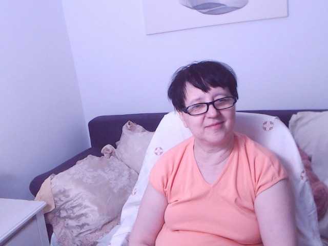 ChristaRose live cam preview