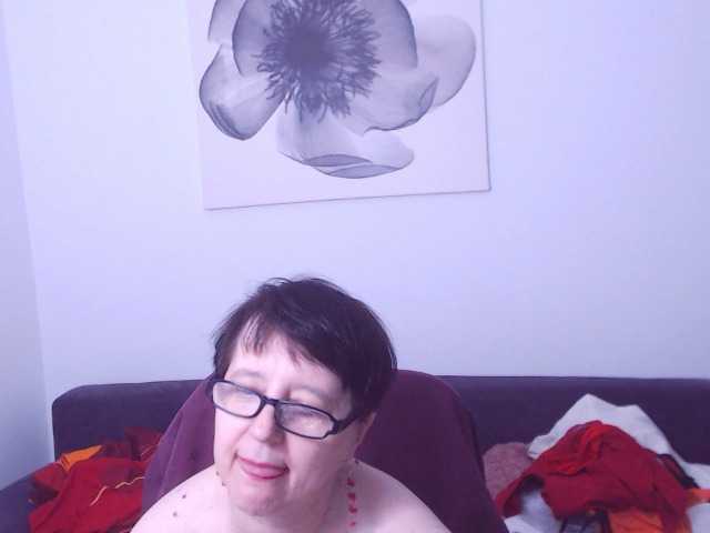 ChristaRose live cam on BongaCams