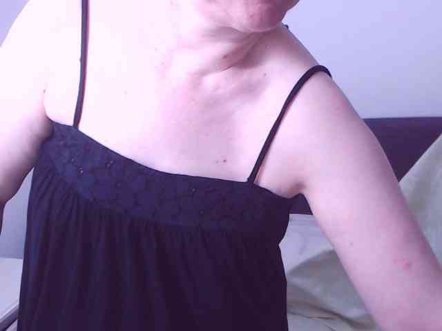 ChristaRose webcam