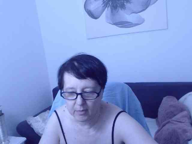 ChristaRose webcam