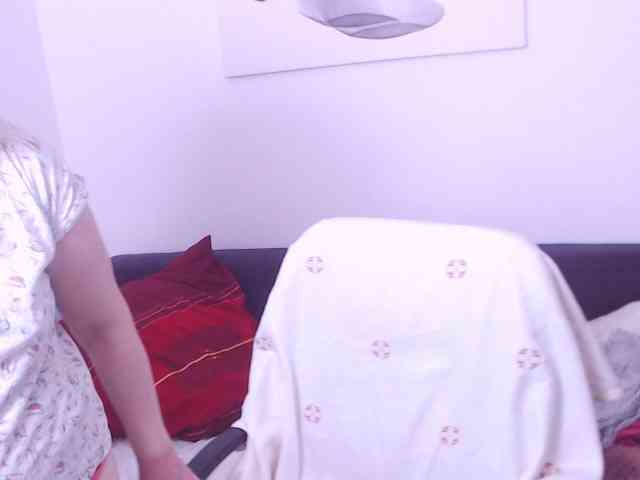 ChristaRose webcam