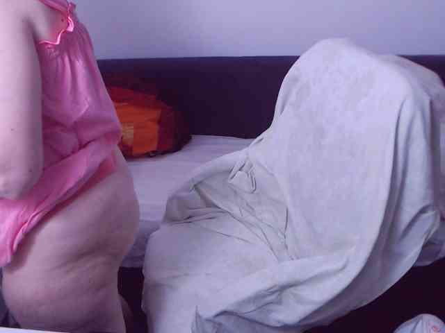 ChristaRose webcam