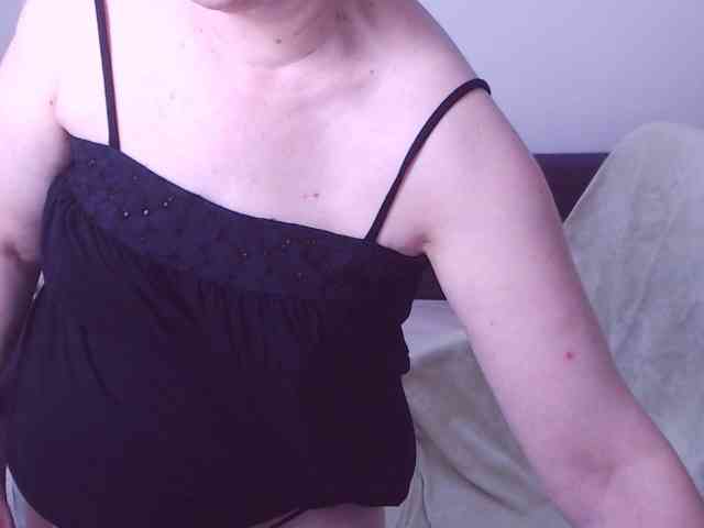 ChristaRose webcam