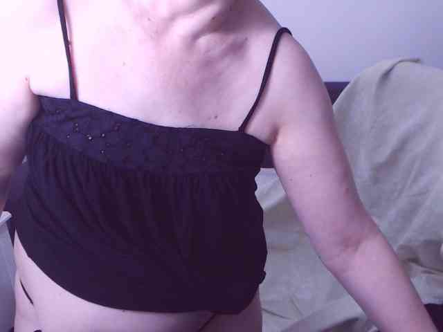 ChristaRose webcam