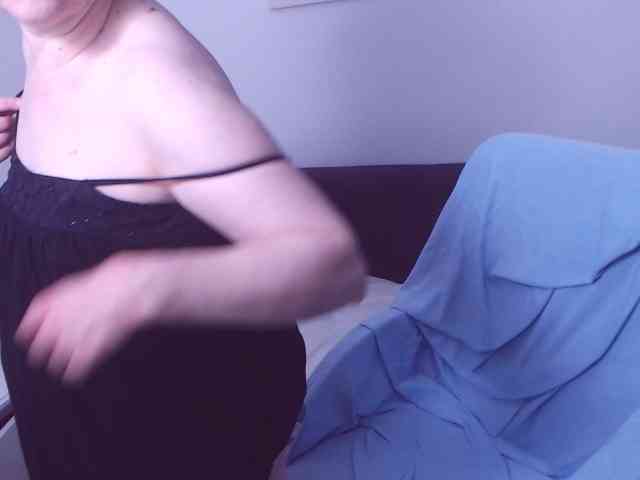 ChristaRose webcam