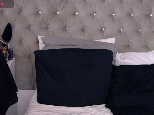 MadameLeona live cam on BongaCams