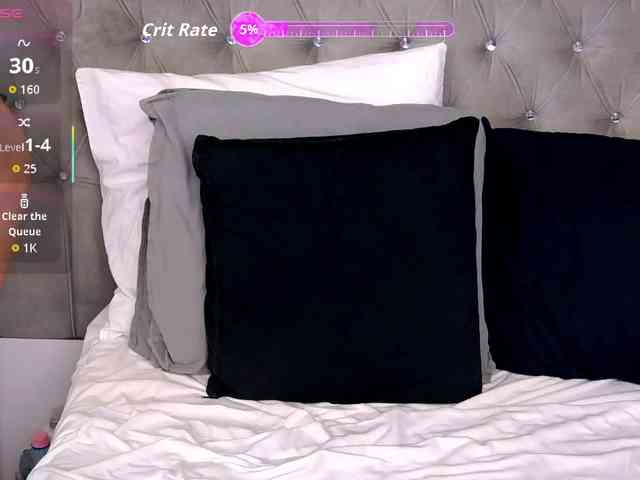 MadameLeona Sex Cam Show