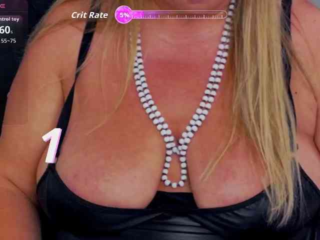 MadameLeona webcam