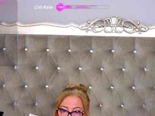 MadameLeona webcam
