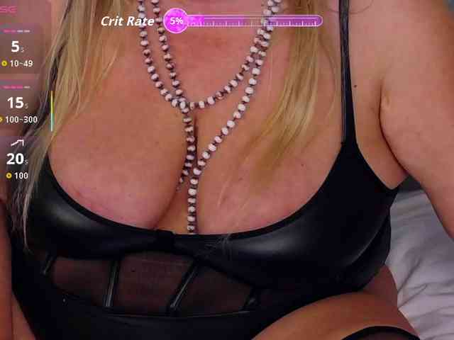 MadameLeona webcam