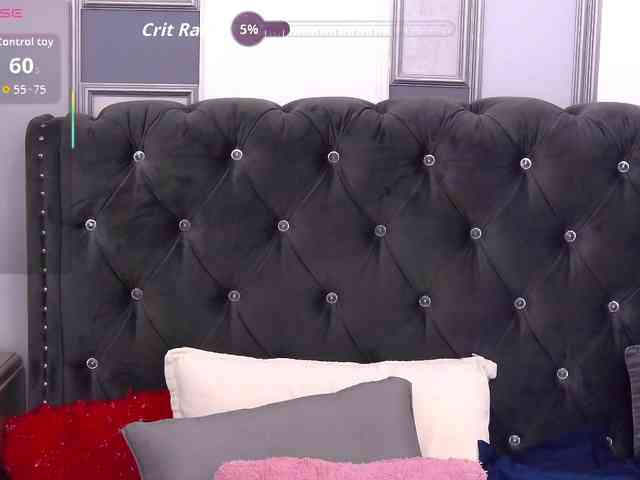 MadameLeona webcam