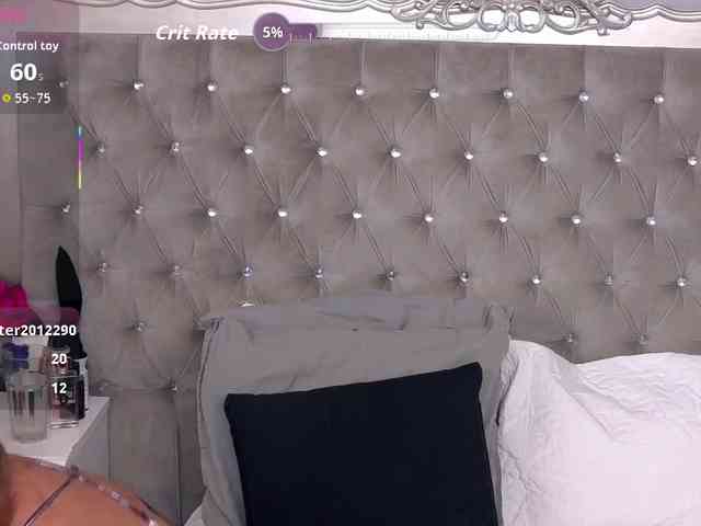 MadameLeona webcam