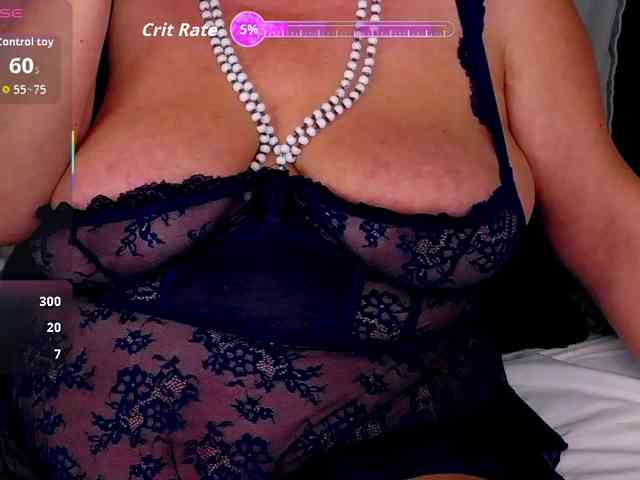 MadameLeona webcam