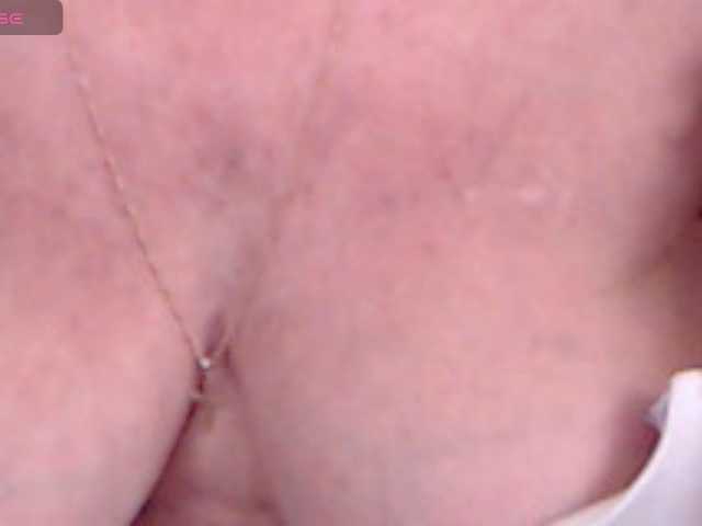 AlanaRichards live cam on BongaCams
