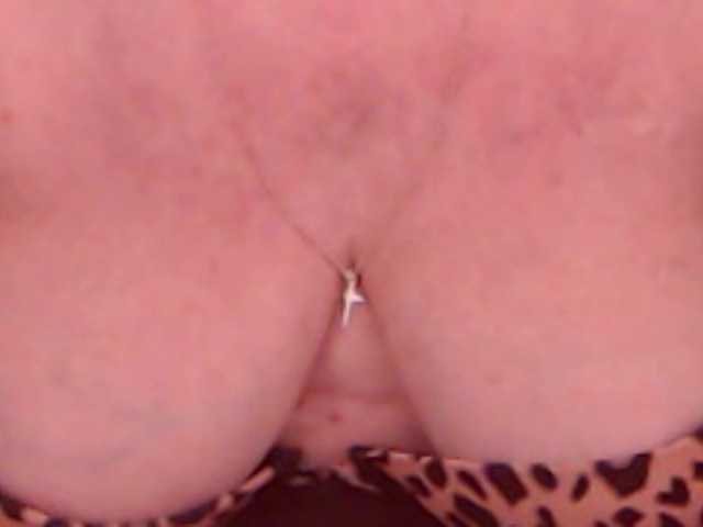 AlanaRichards live cam on BongaCams