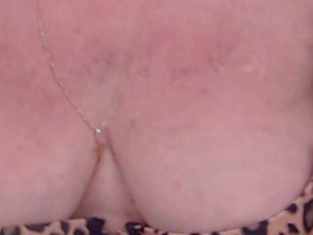 AlanaRichards live cam on BongaCams