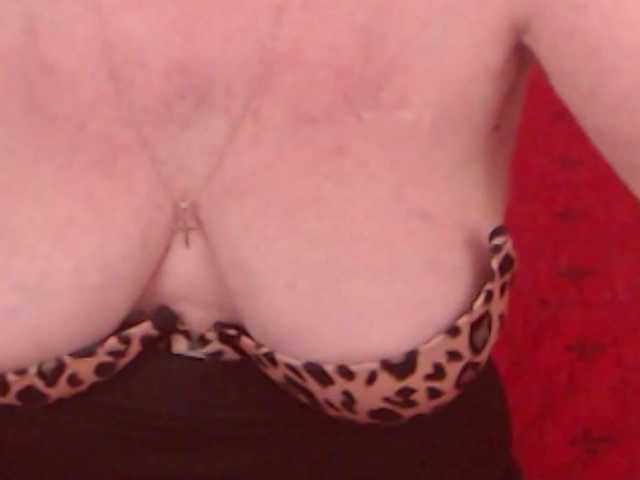 AlanaRichards live cam on BongaCams