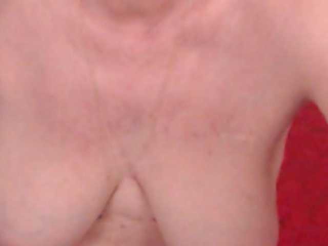 AlanaRichards live cam on BongaCams