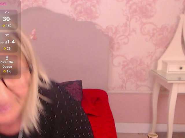 AlanaRichards's BongaCams show and profile