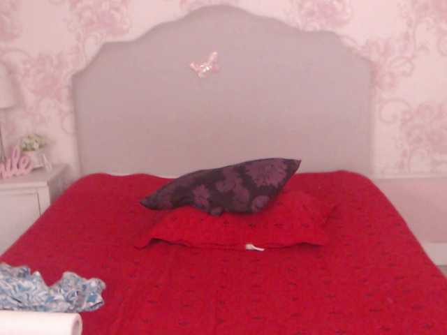 AlanaRichards live cam on BongaCams