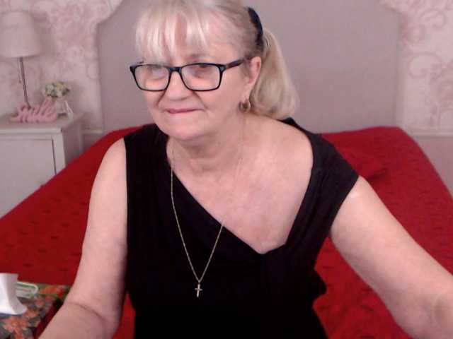 AlanaRichards, en vivo ahora en BongaCams