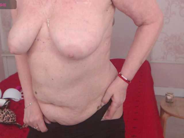 AlanaRichards live cam on BongaCams