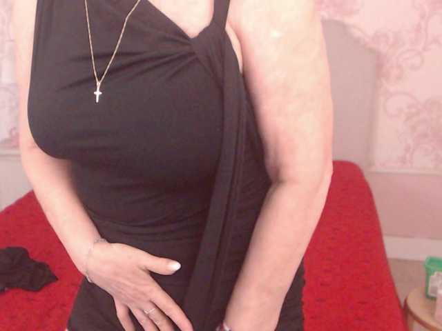 AlanaRichards live cam on BongaCams