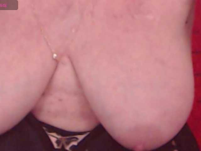 AlanaRichards live cam on BongaCams