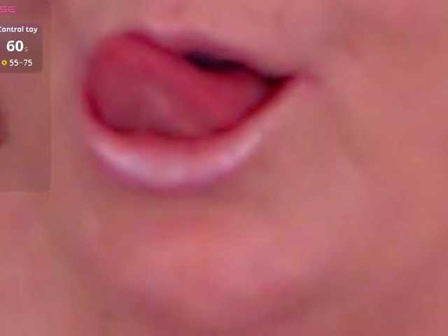 AlanaRichards live cam on BongaCams